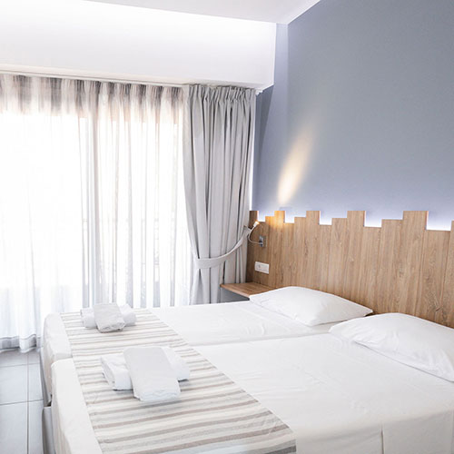 Double Superior Room Street/City View