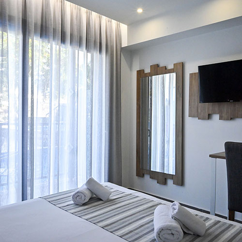 Double Superior Room Street/City View