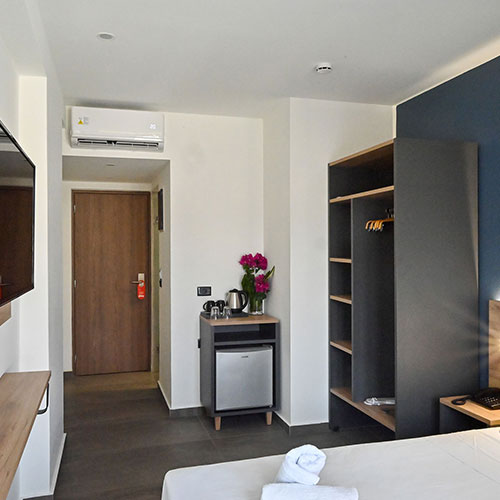 Double Superior Room Street/City View